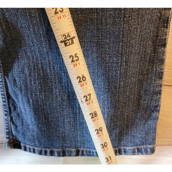 Mossimo Women's Jeans Stretch Blue Size 15 Boot Cut Wide Leg Flattering Retro - Picture 7 of 11